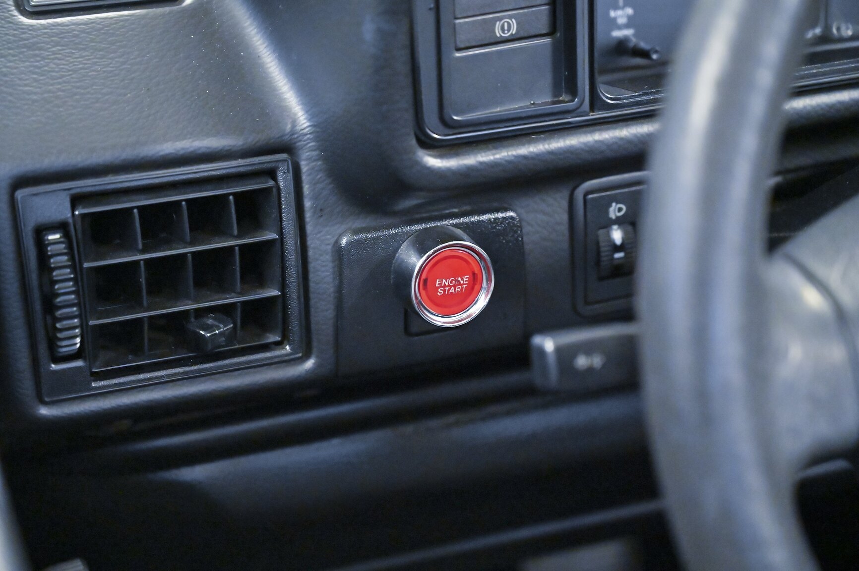 Interior image of 1991 Volkswagen Golf Karmann Cabriolet