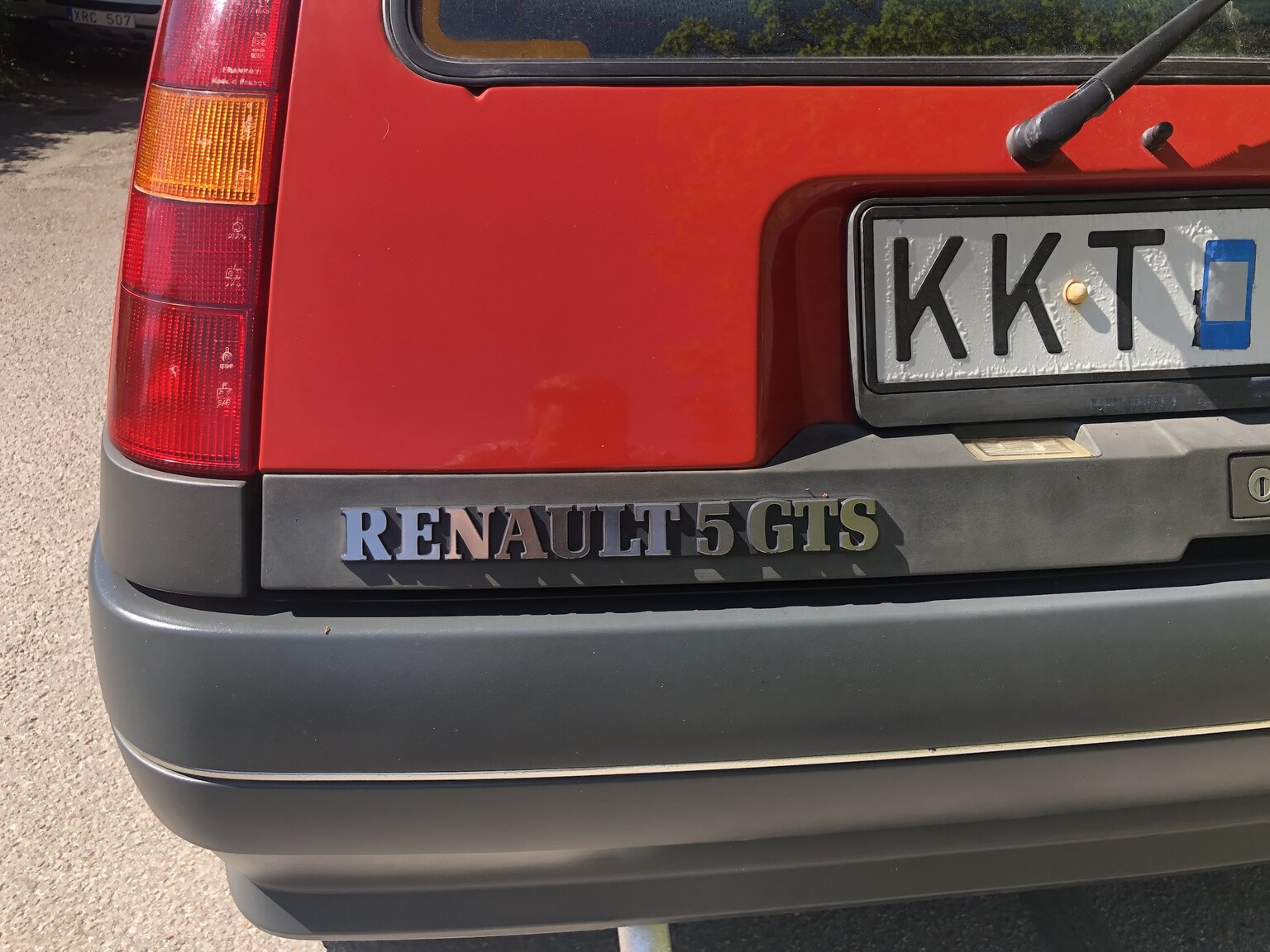 Exterior image of 1990 Renault 5 (23)