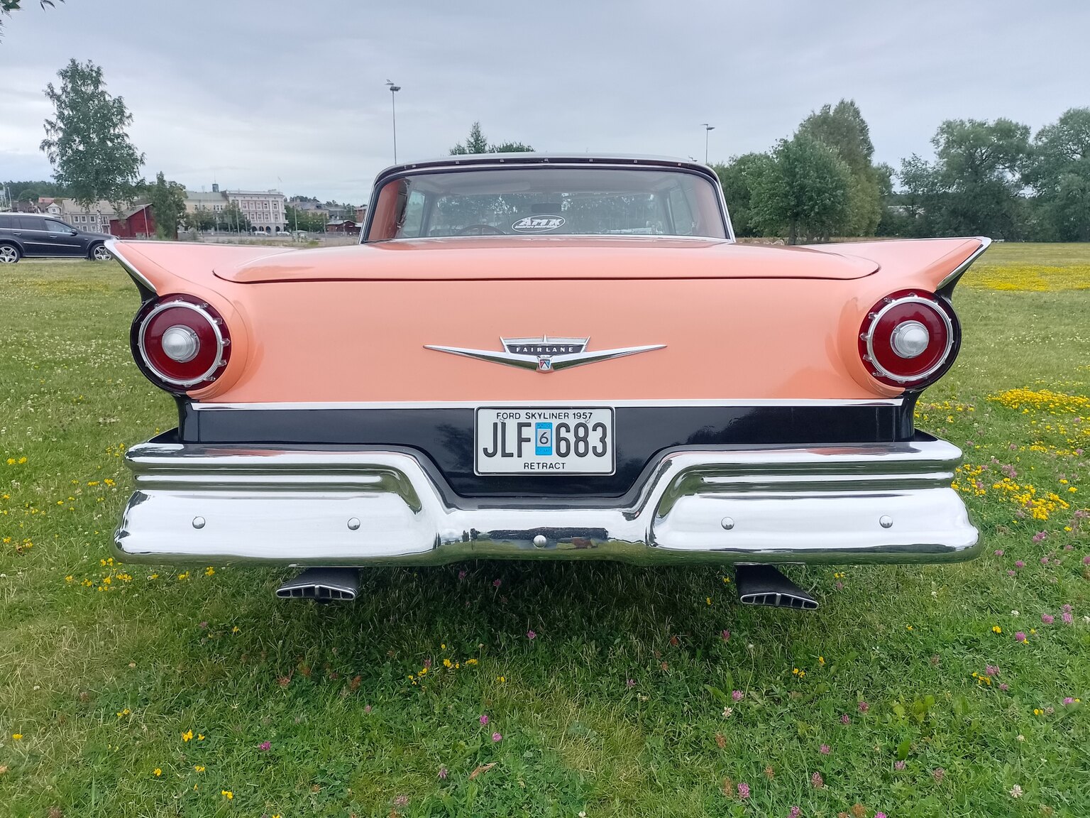 Aussenfoto 1957 Ford Fairlane 500 Skyliner Retract