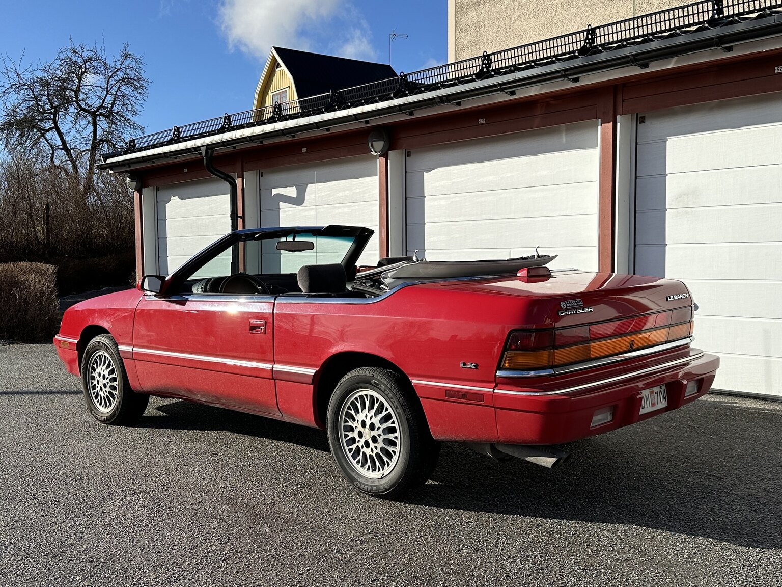 Exterior image of 1995 Chrysler LeBaron
