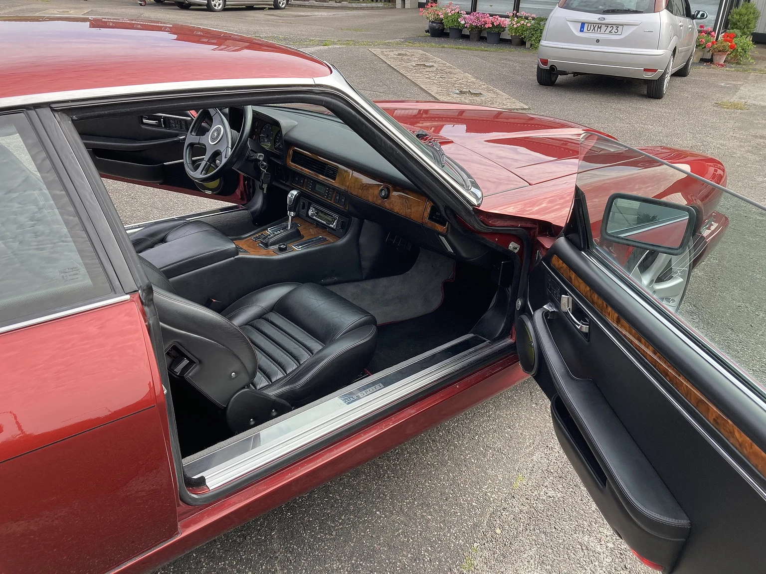 Innenraumfoto von 1992 Jaguar XJR-S 6.0 (3)