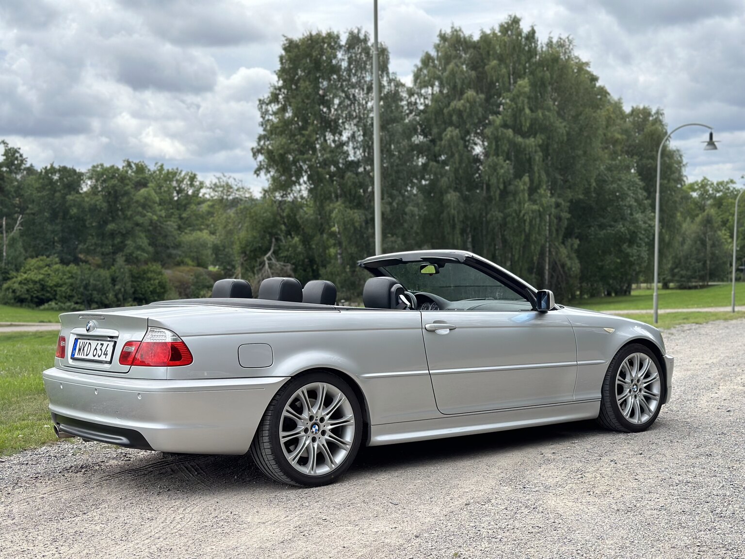 Exteriörbild på 2005 BMW 330Ci