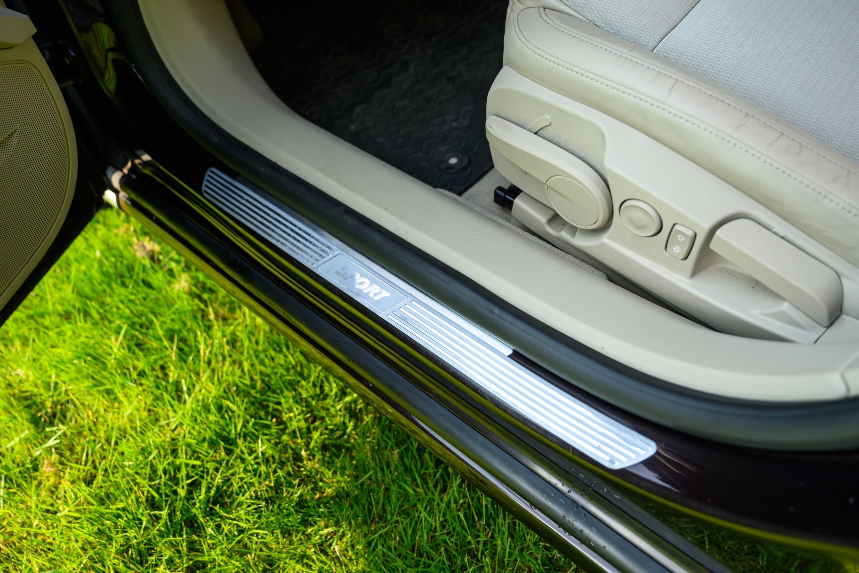 Interior image of 2011 SAAB 9-5 Biopower