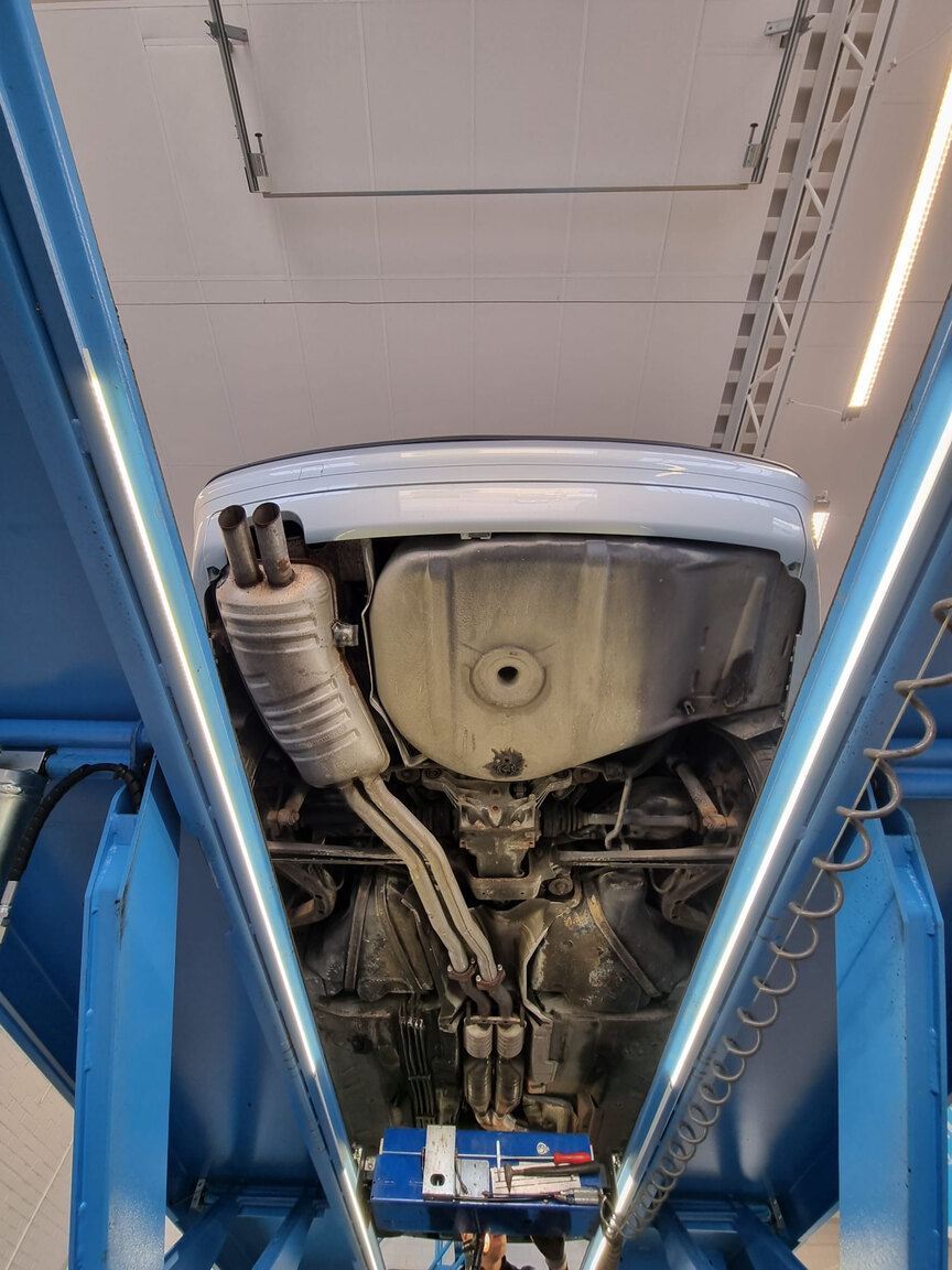 1993 BMW 325i Convertible, Mekanik