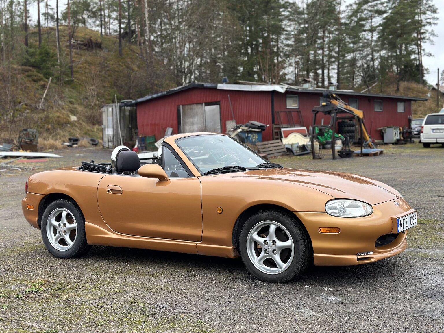 Exteriörbild på 1998 Mazda Miata MX-5 NB