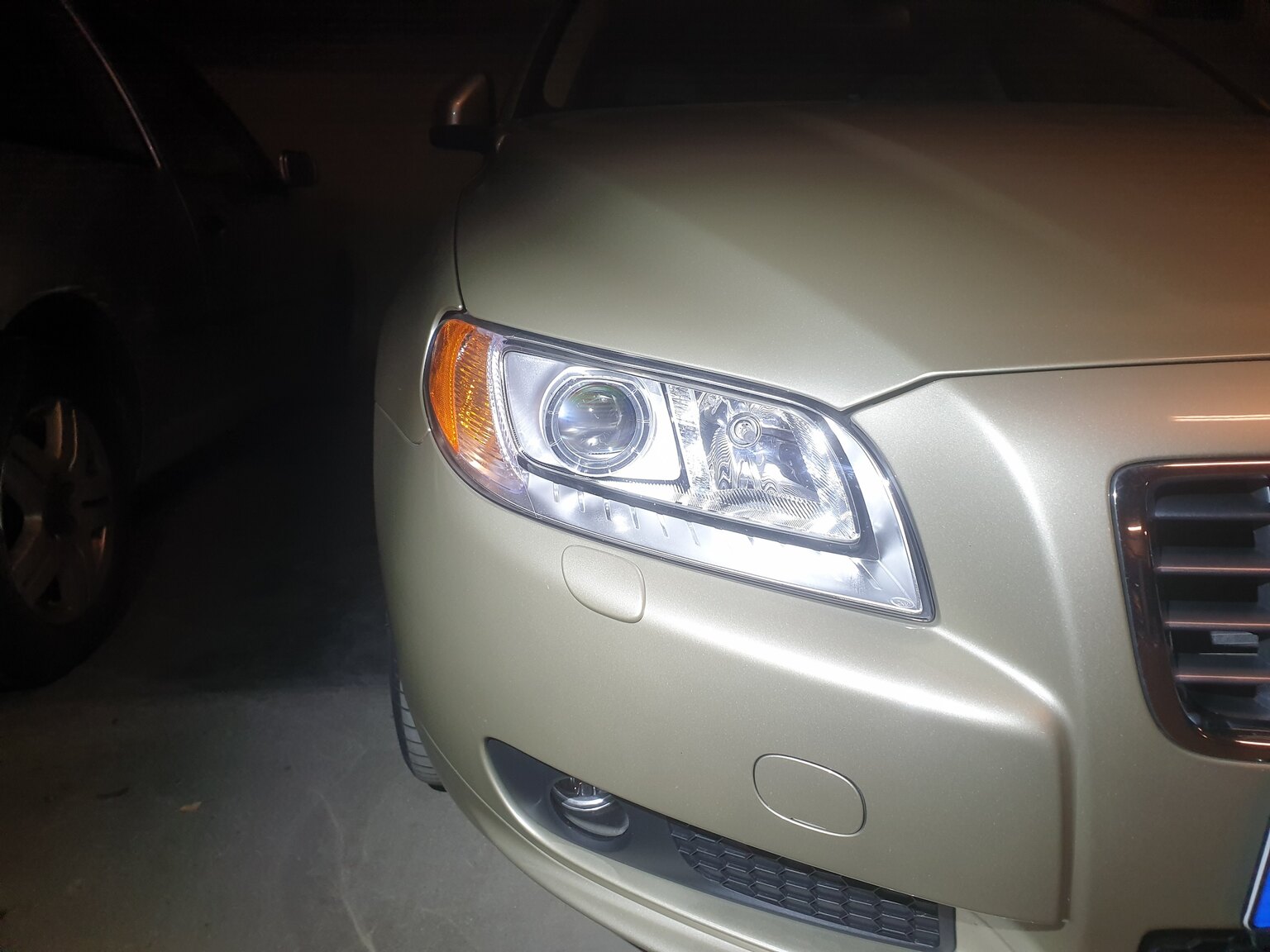 Exteriörbild på 2008 Volvo S80 2.5T