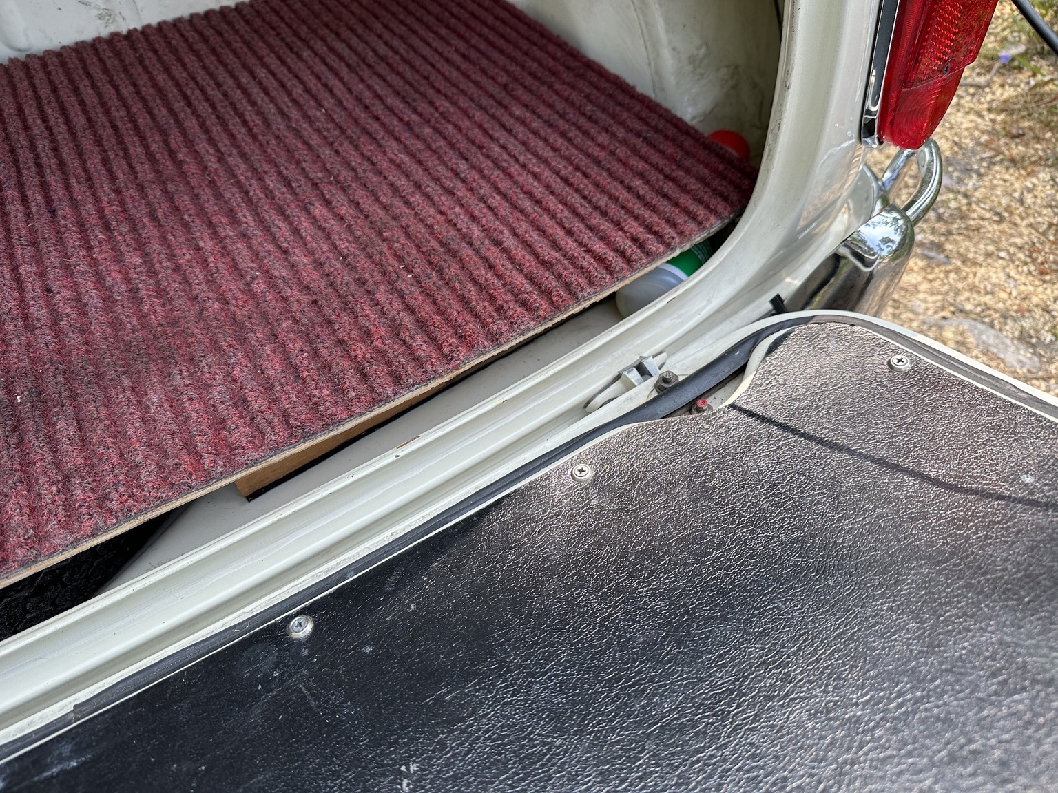 Interior image of 1966 BMC Cooper (39)