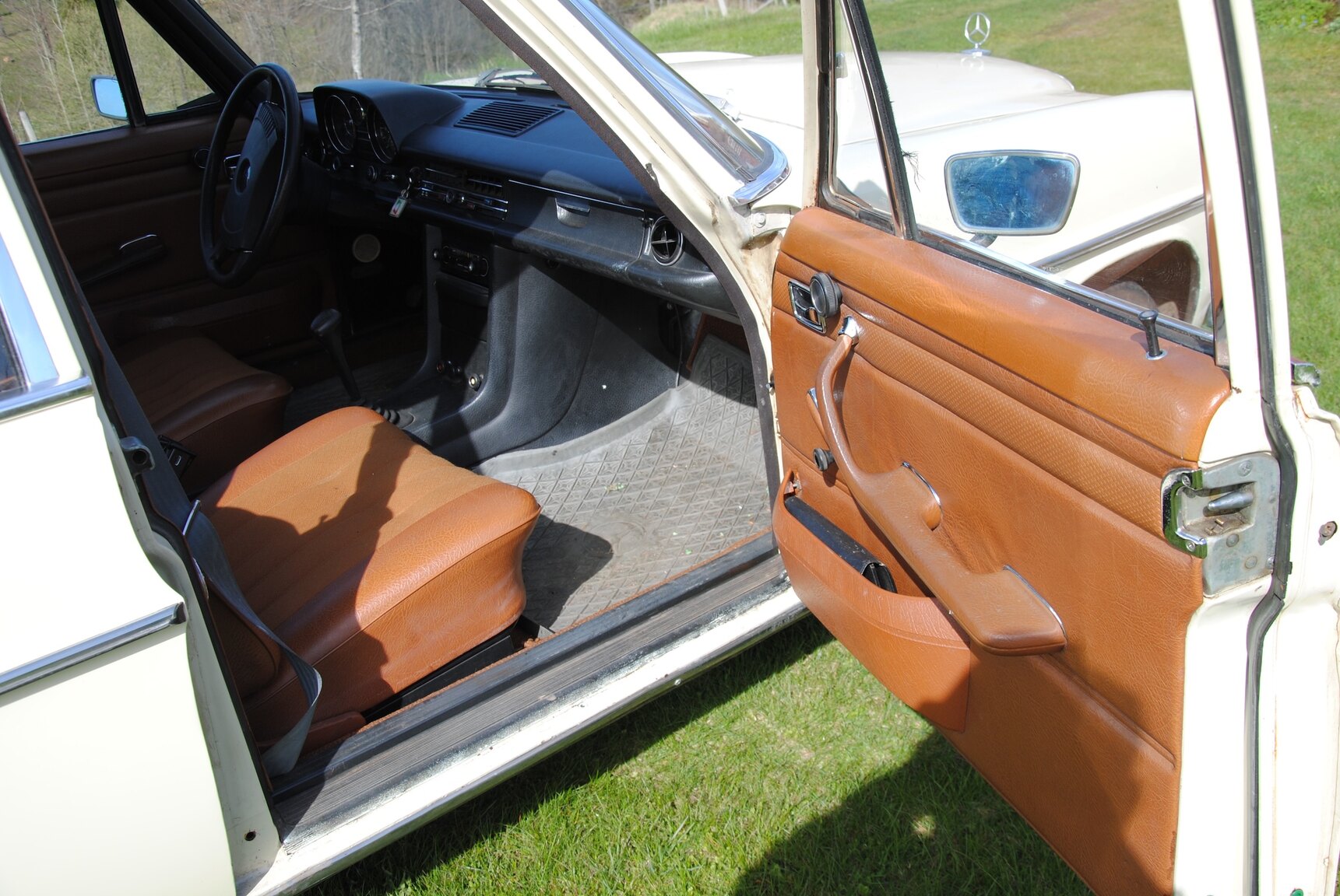 Interiörbild 1971 Mercedes-Benz 220D