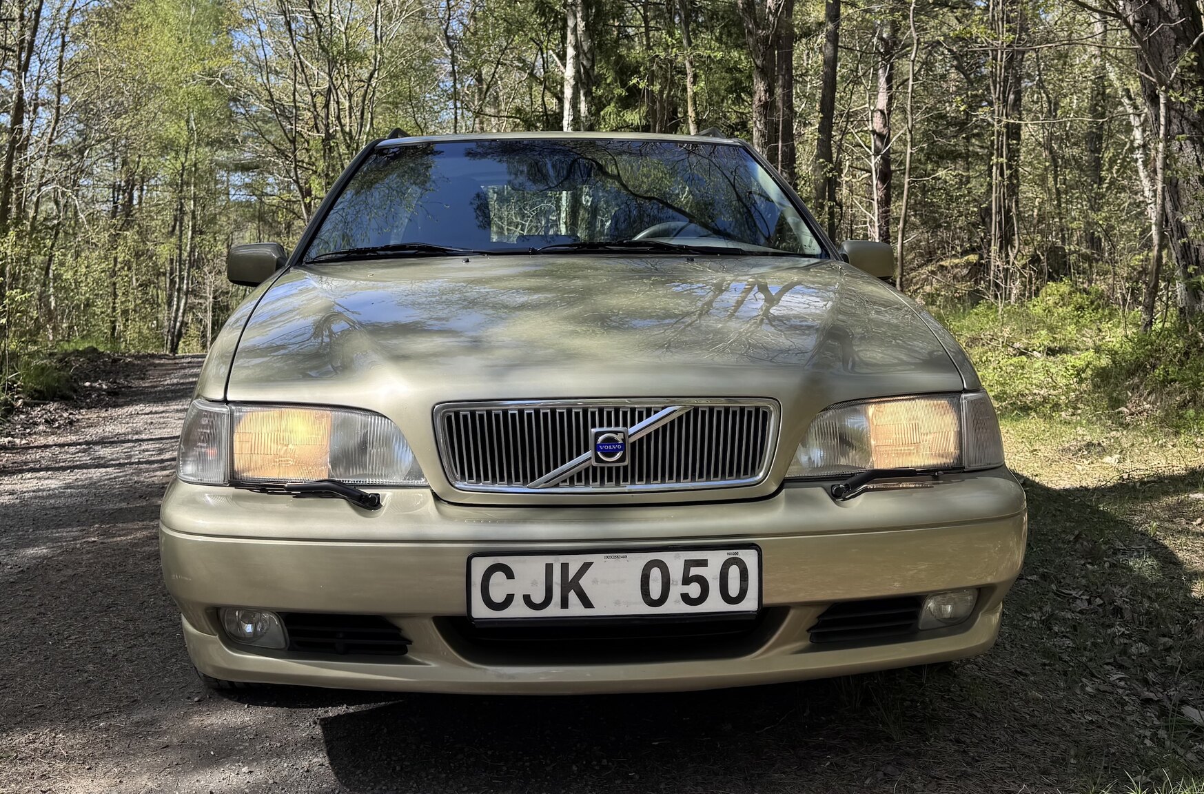 Exteriörbild på 1999 Volvo V70 2.5