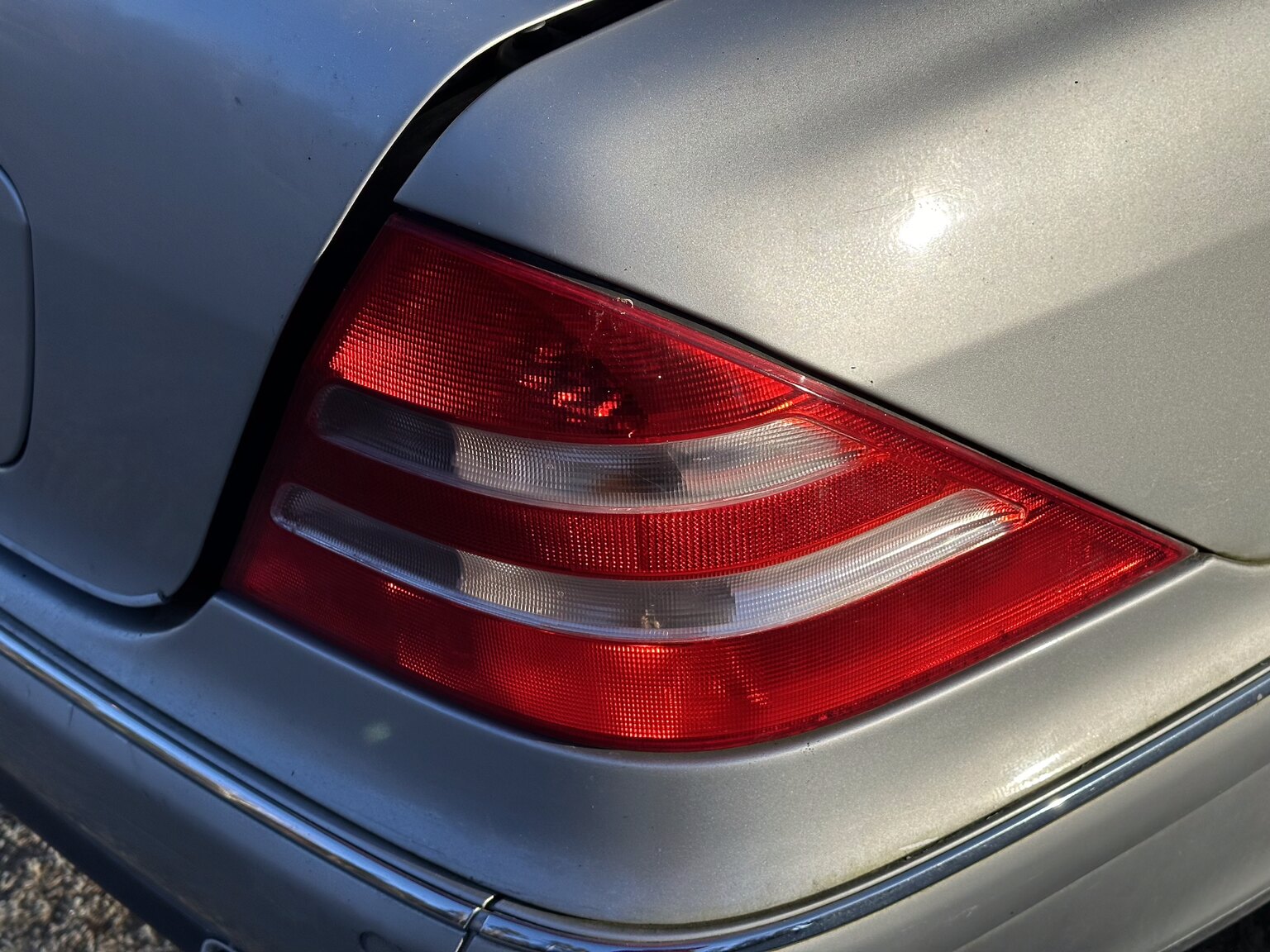 Exteriörbild på 1999 Mercedes-Benz S 500 L