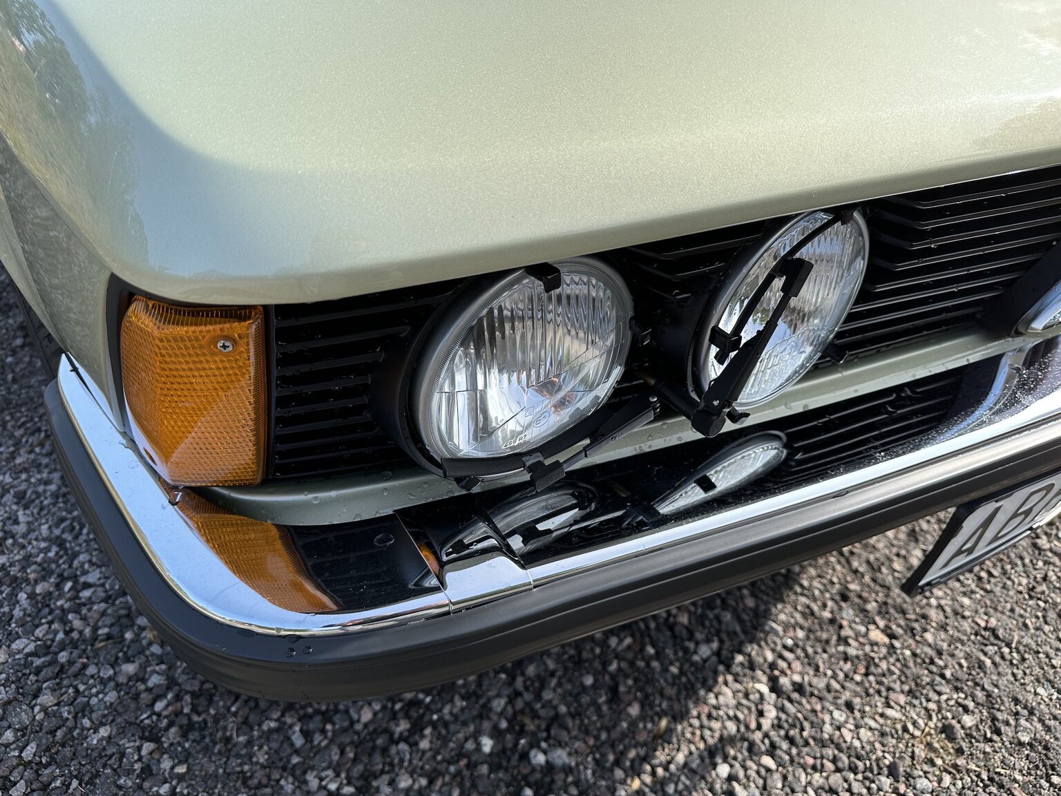 Exteriörbild på 1980 BMW 320i E21