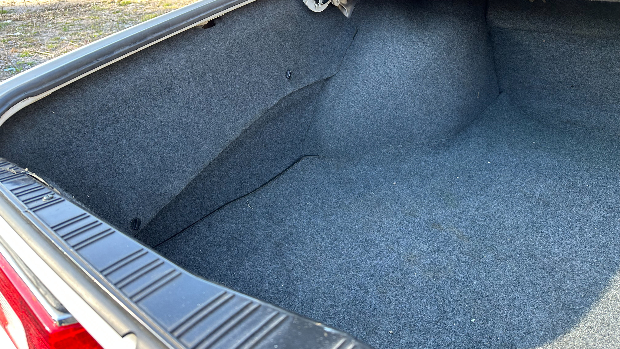 Interiörbild 1984 BMW 745i Executive Automat