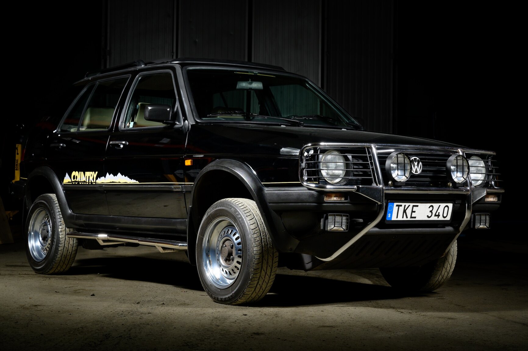 Exteriörbild på 1991 Volkswagen Golf Country Chrome Edition (2)