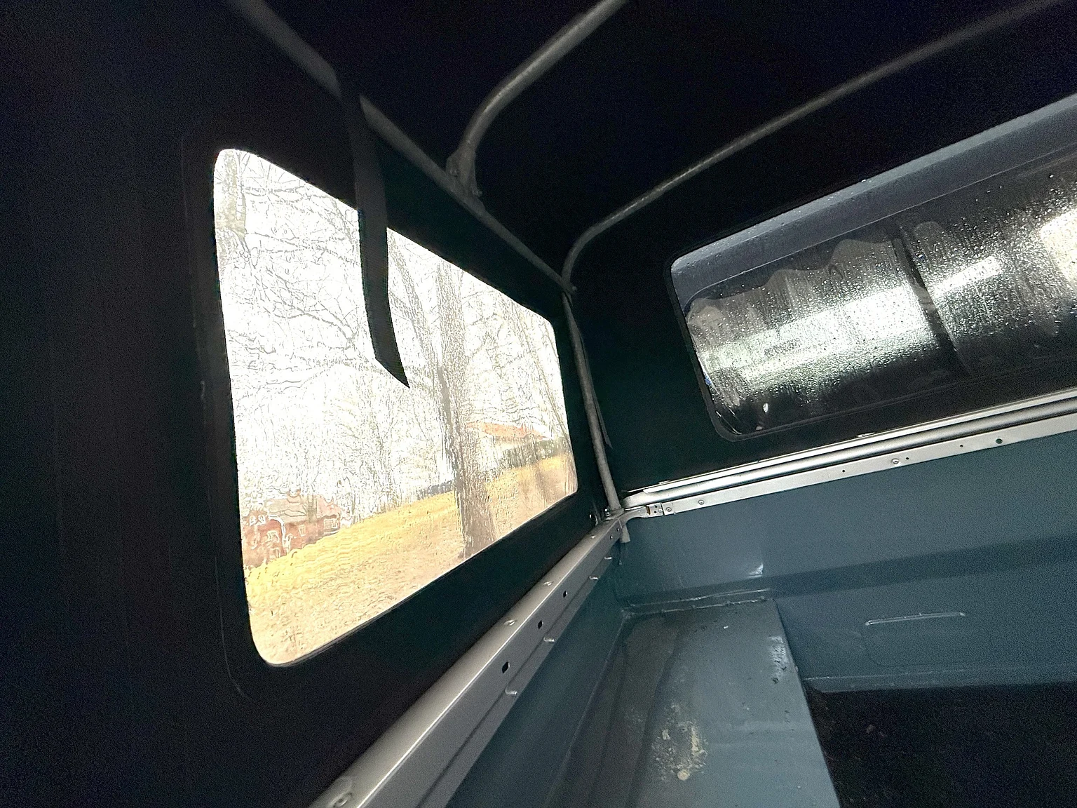 Interiörbild 2000 Land Rover Defender 110 C (67)