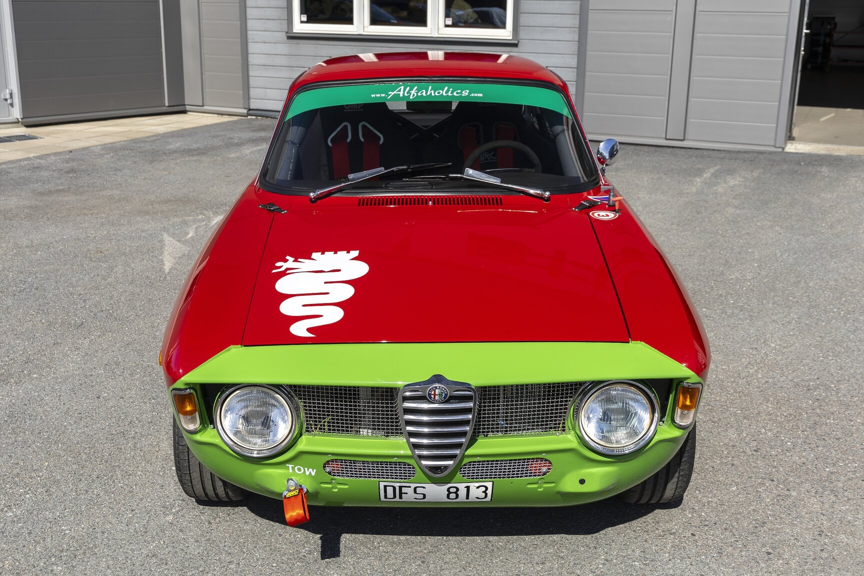 Exterior image of 1968 Alfa Romeo GT 1300 Junior