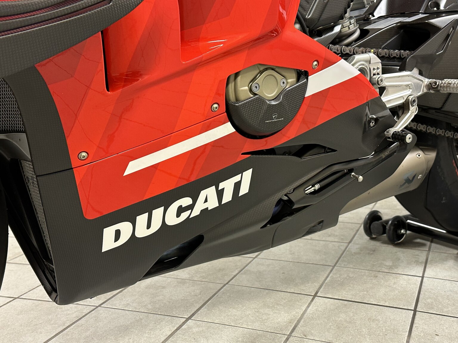 Aussenfoto 2021 Ducati Superleggera V4 23/500