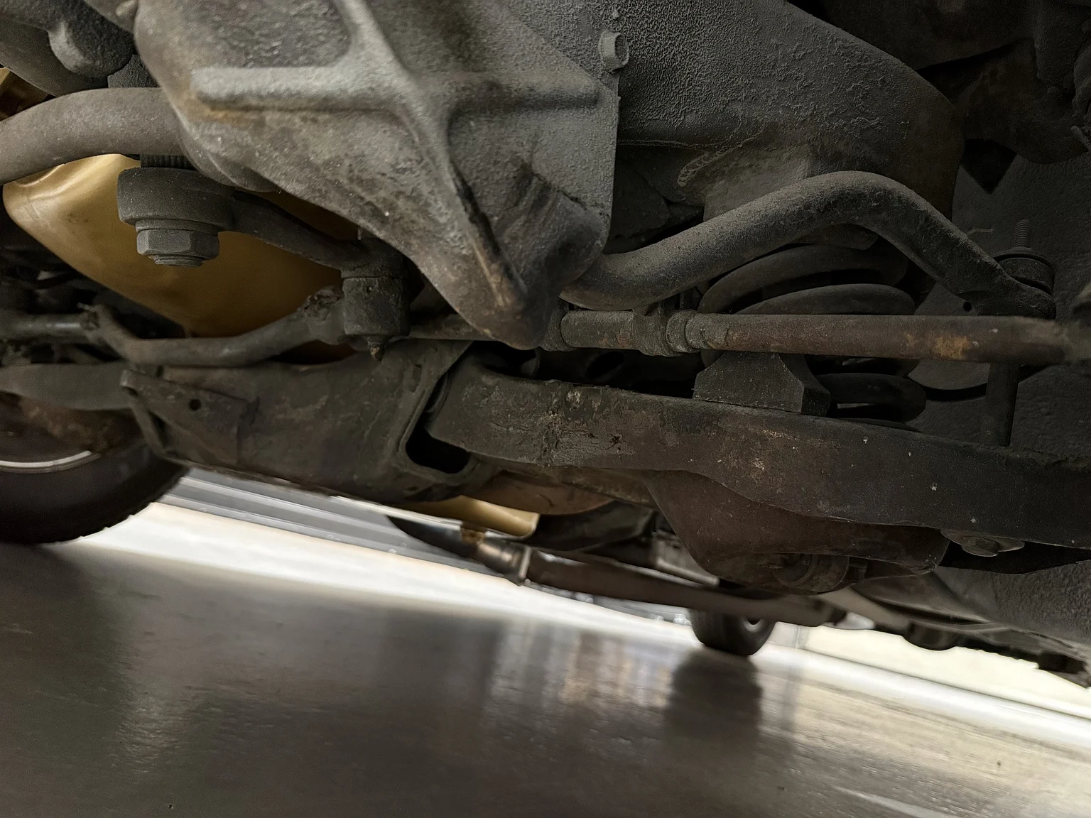 1964 Oldsmobile Cutlass Convertible (7), Mekanik