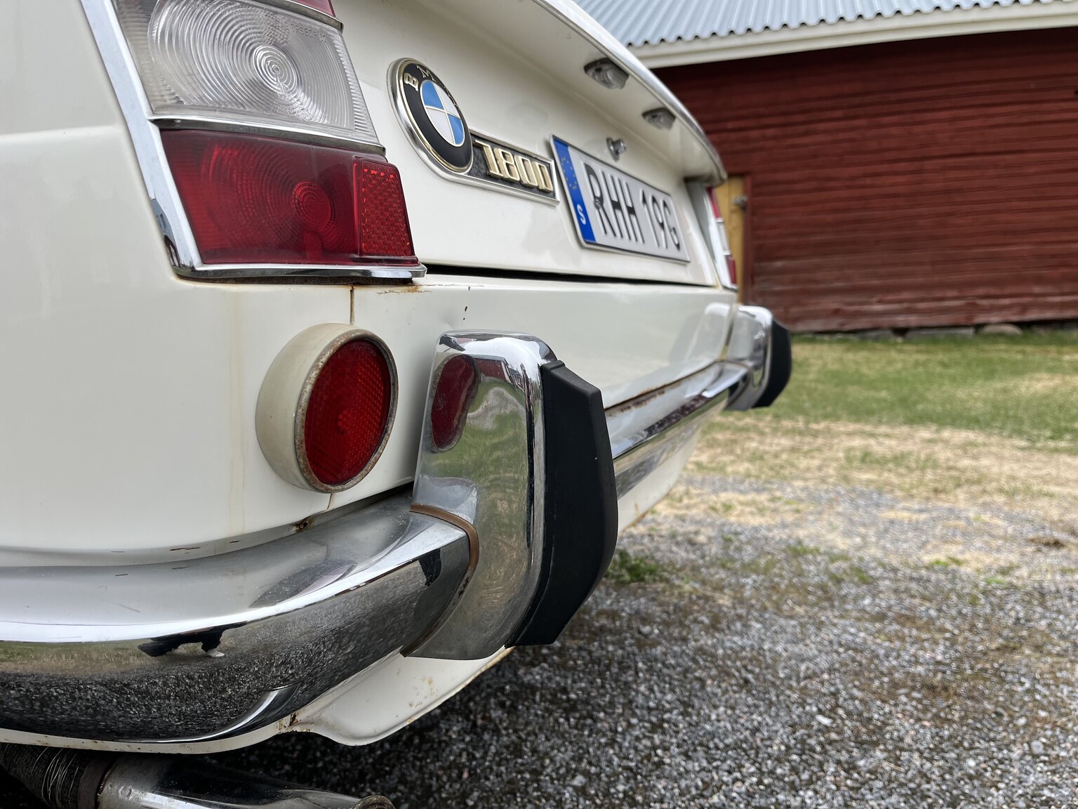 Exterior image of 1965 BMW 1800