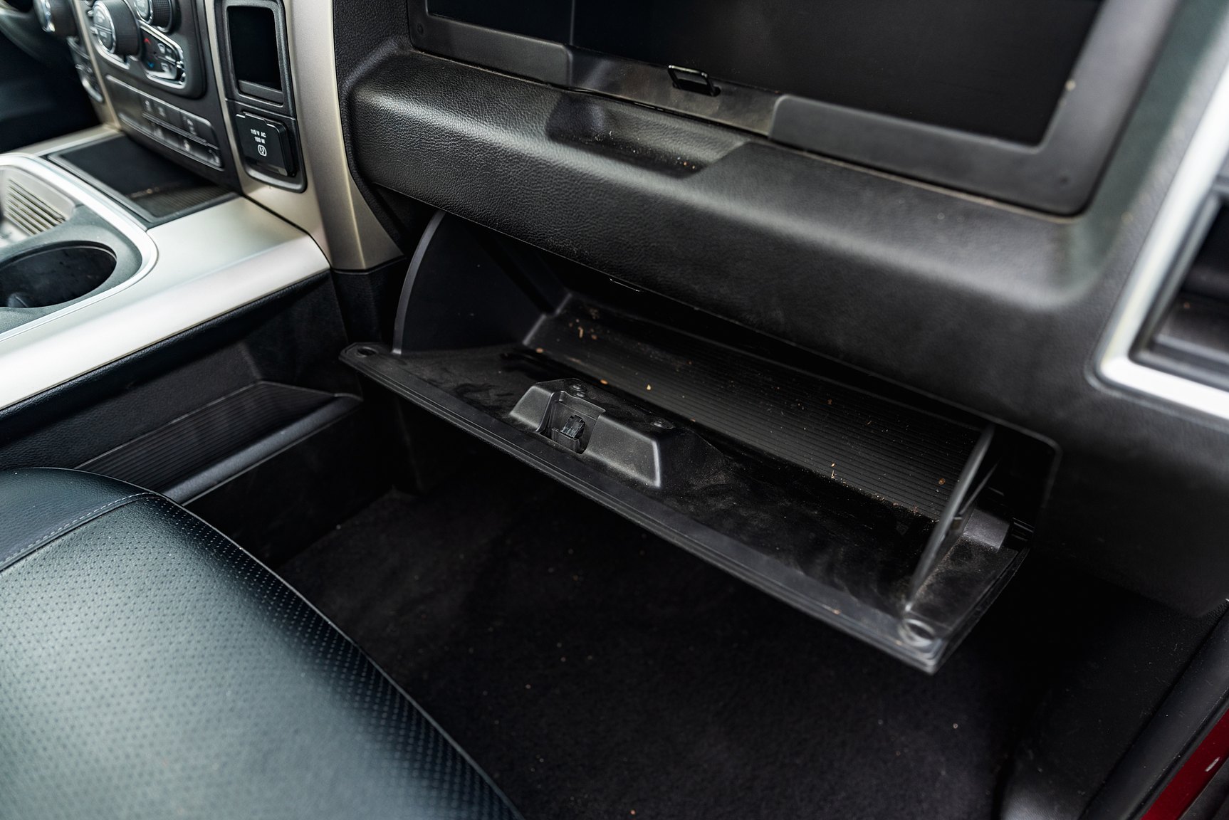 Interior image of 2019 Dodge Ram 1500 Classic Crew Cab 5.7 V8 HEMI 