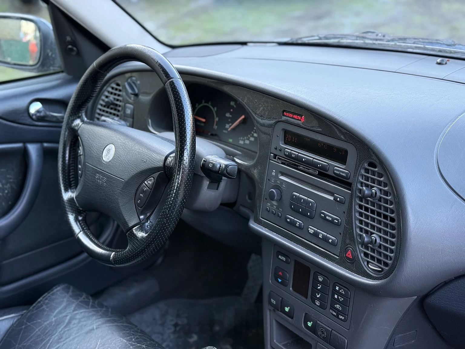 Interiörbild 2001 SAAB 9-3 Aero (30)