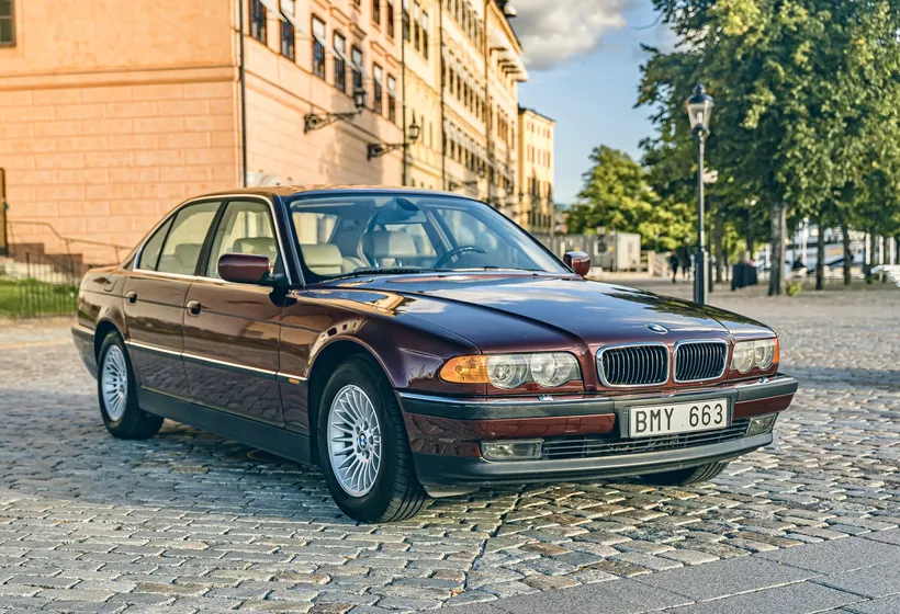 1999 BMW 740i