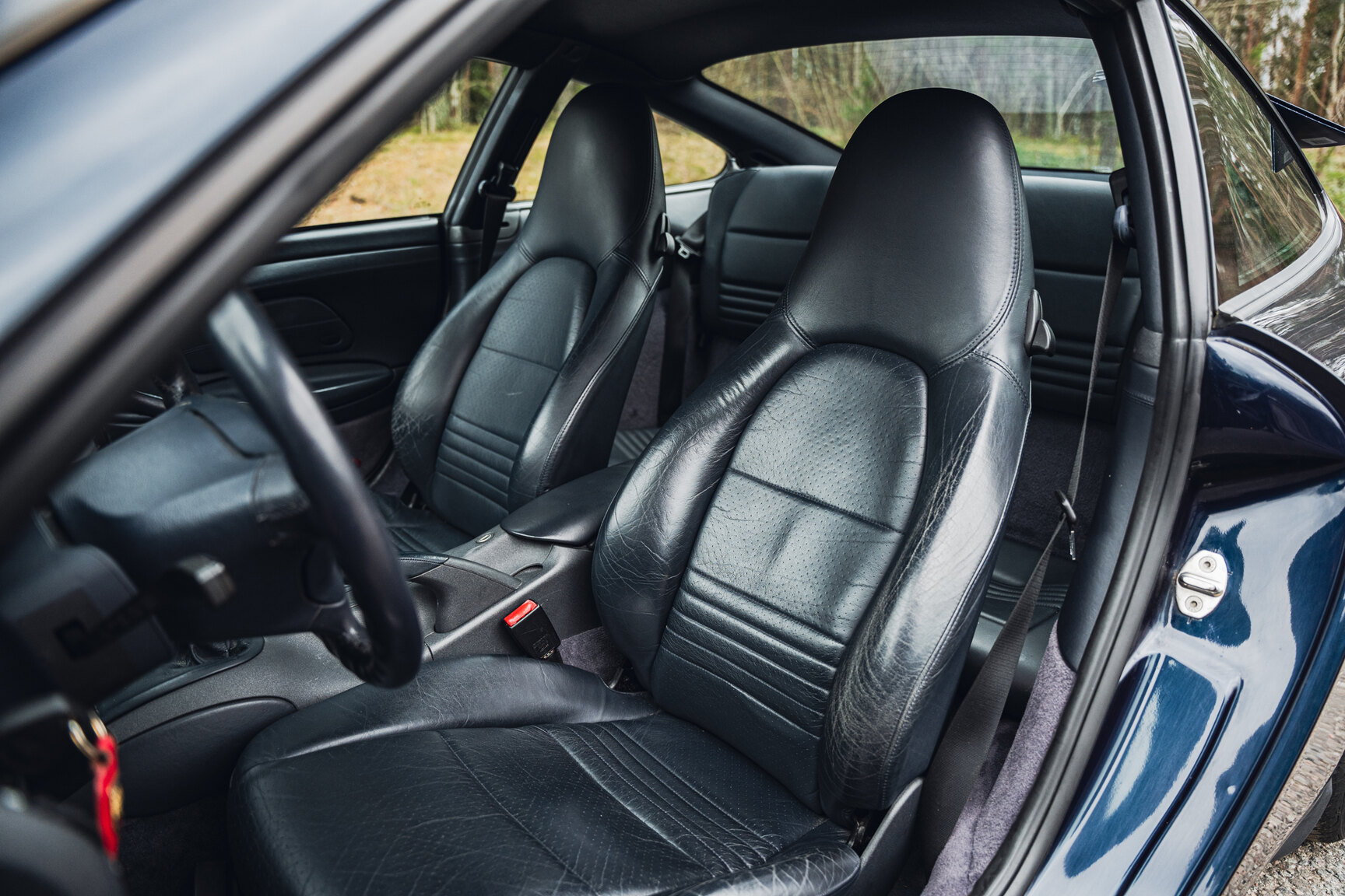Interior image of 1999 Porsche 911 Carrera 4