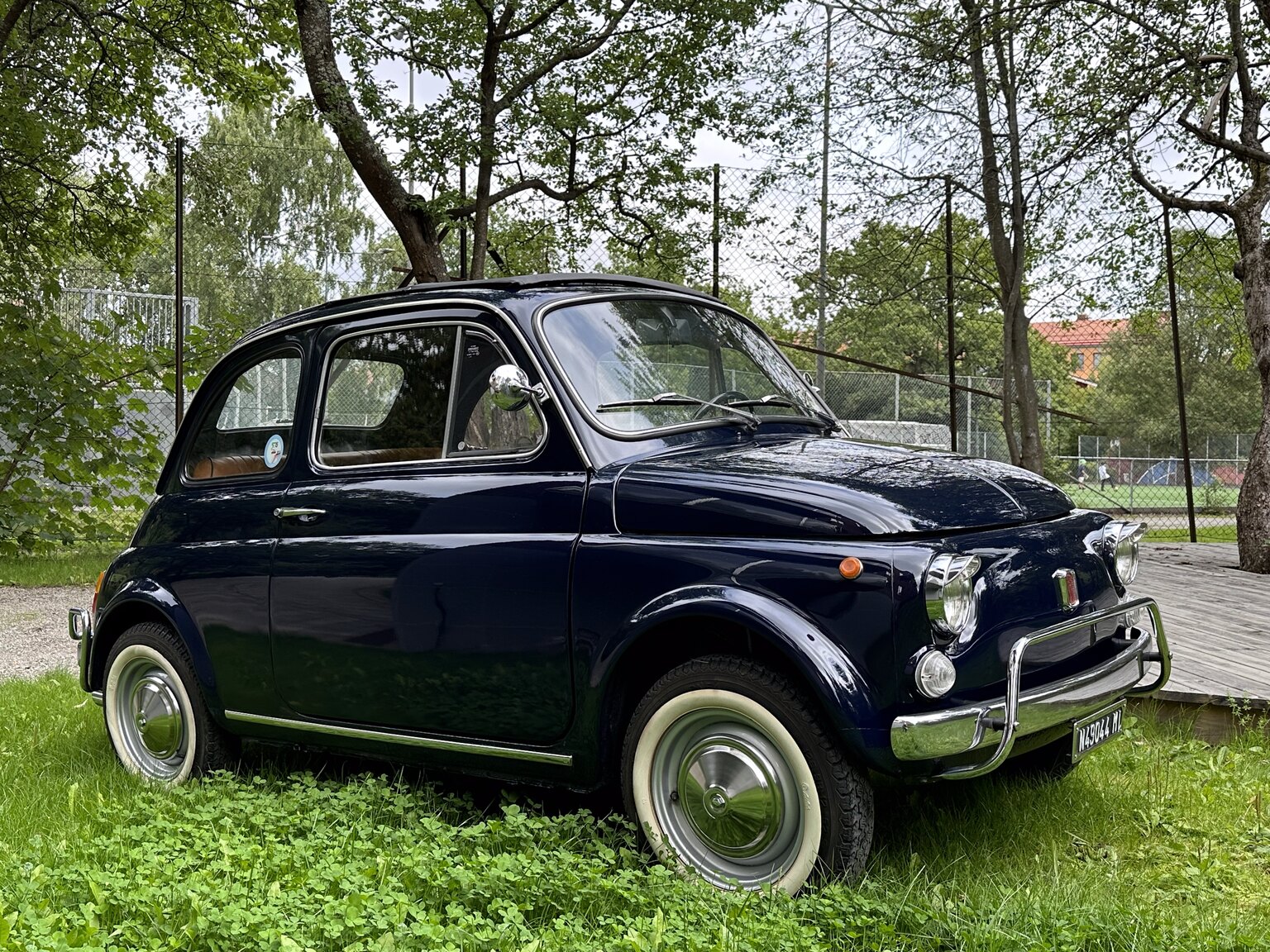 Exterior image of 1971 Fiat 500 L (8)