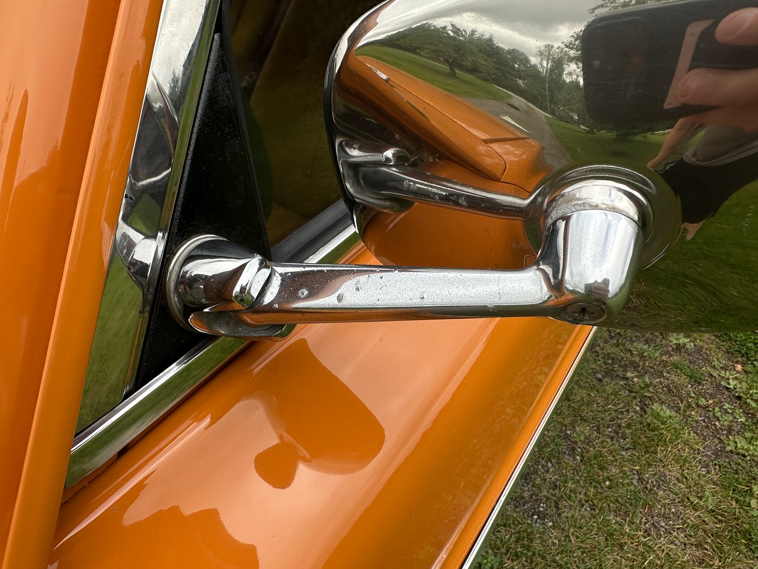 Exterior image of 1974 Volvo 142 2.0