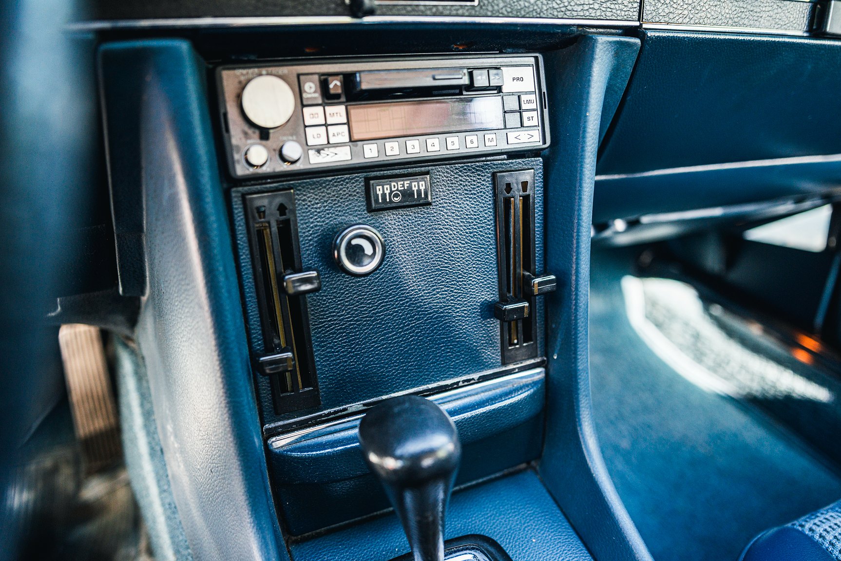 Interiörbild 1972 Mercedes-Benz 350 SL