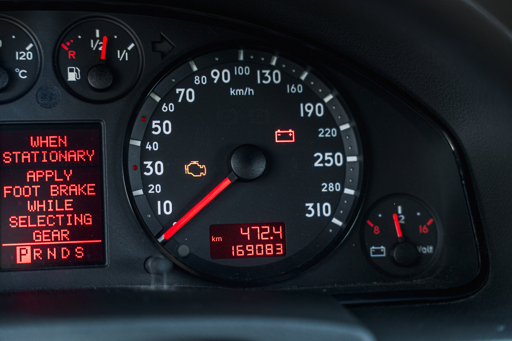 Interior image of 2003  Audi RS6 C5