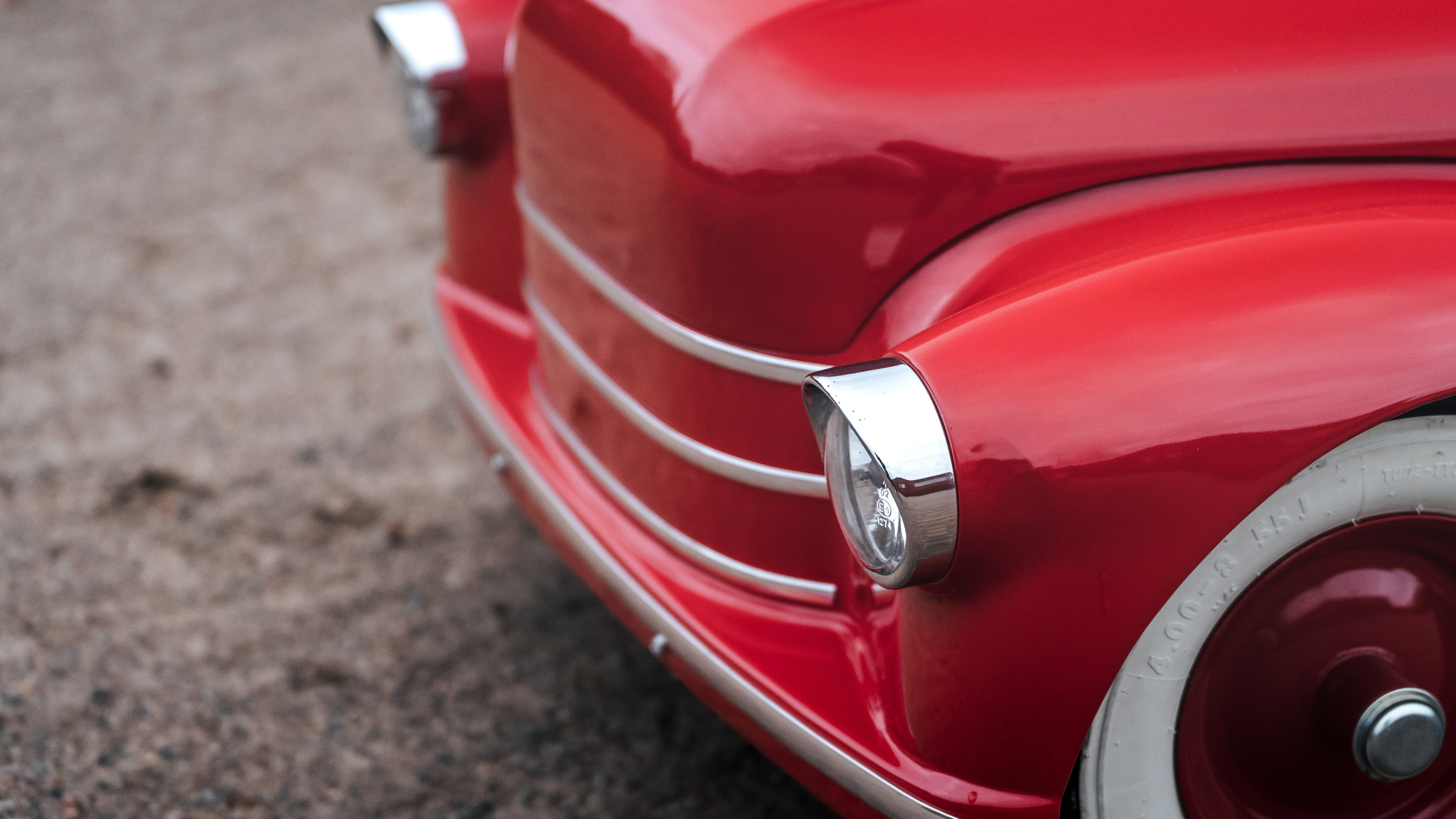 Exterior image of 1971 Austin J40 Moped Car