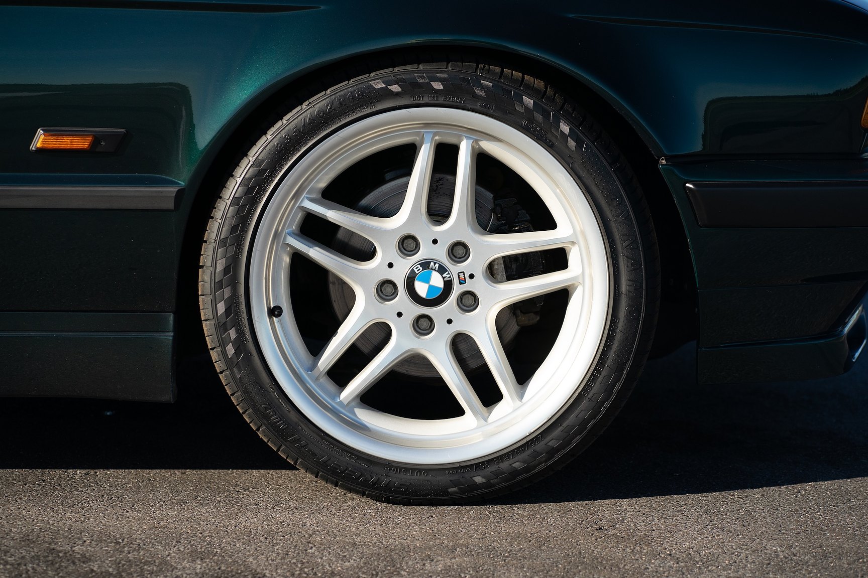 Exteriörbild på 1995 BMW 540i Touring - NO RESERVE (61)