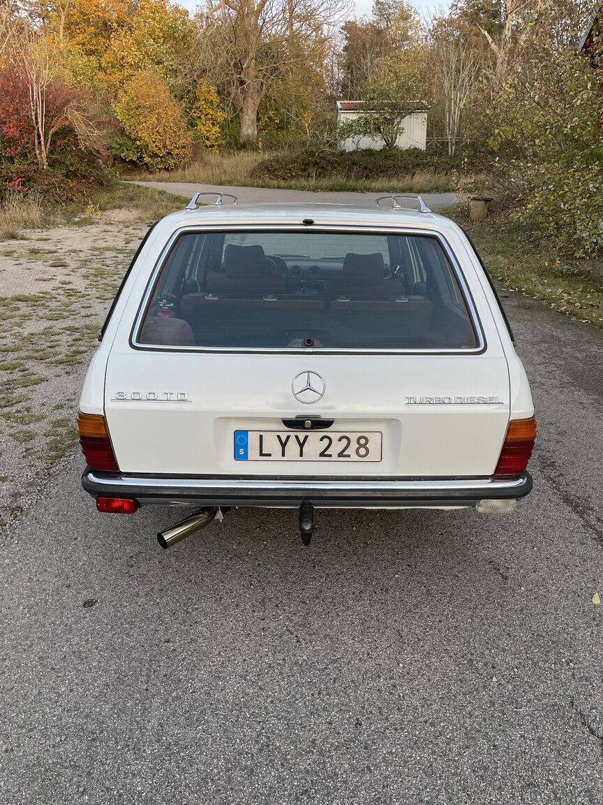Exteriörbild på 1983 Mercedes-Benz 300 TDT