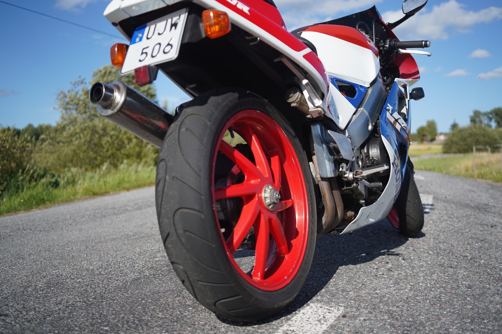 Exterior image of 1992 Honda VFR400R NC30