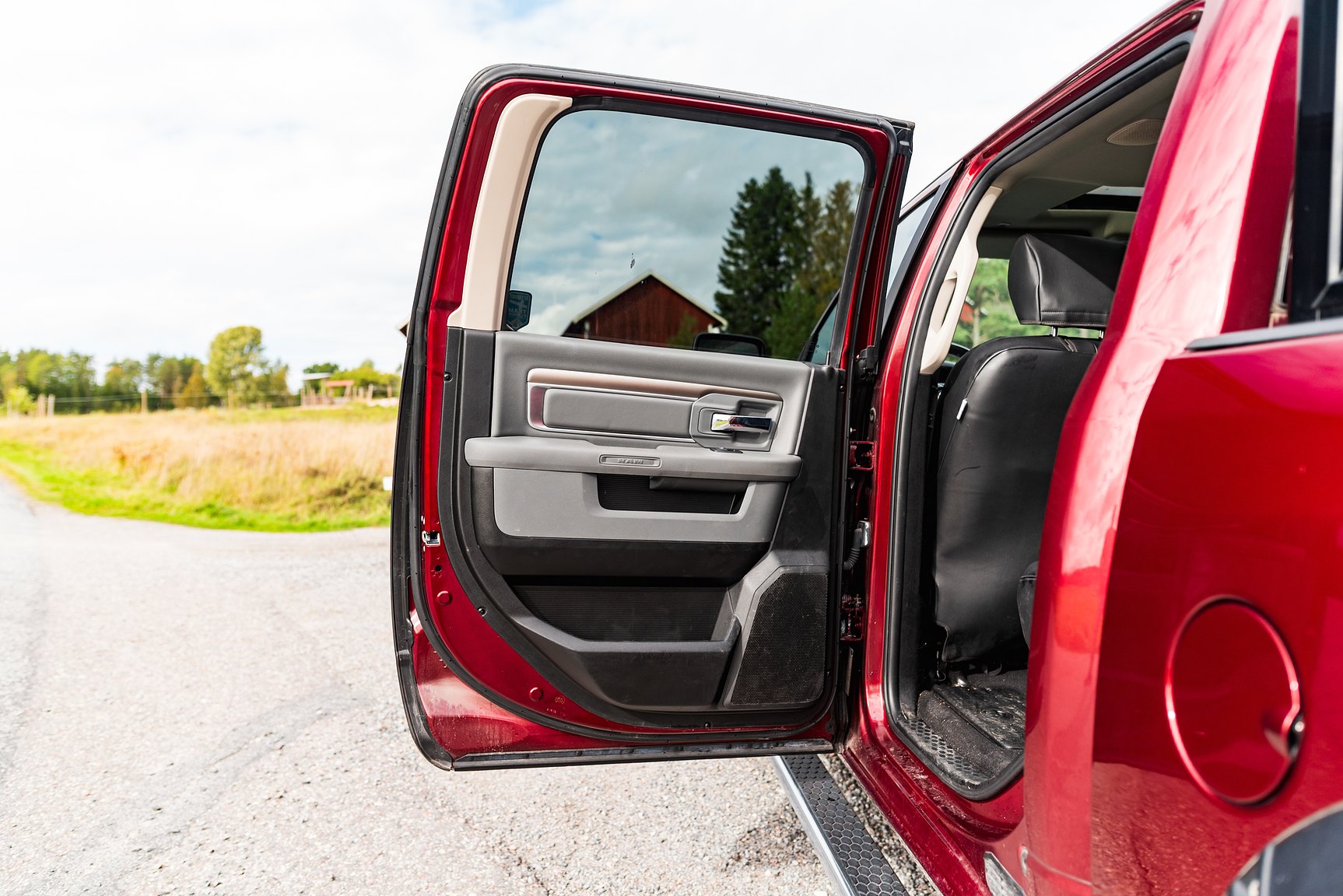 Interior image of 2019 Dodge Ram 1500 Classic Crew Cab 5.7 V8 HEMI 