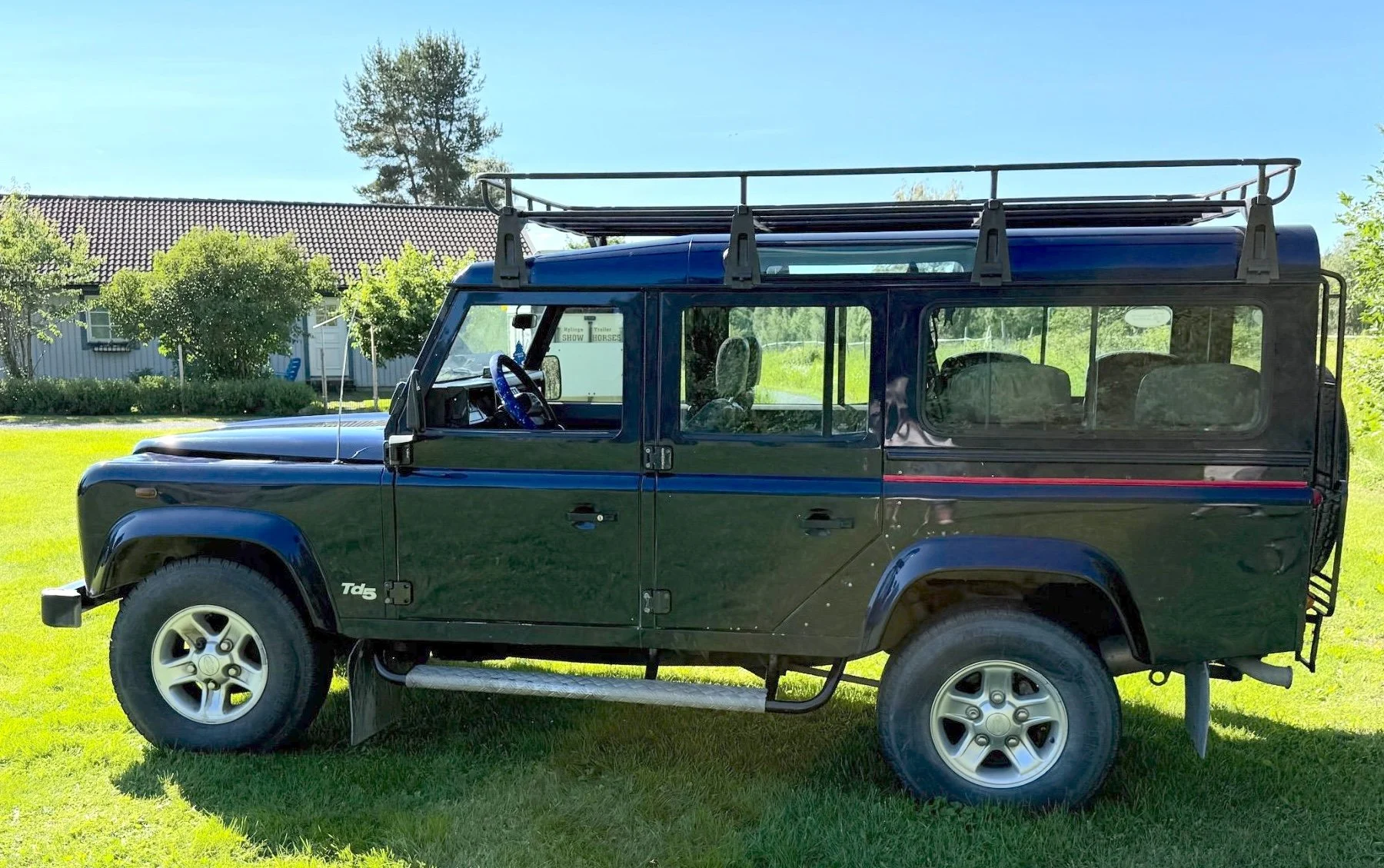 Aussenfoto 2002 Land Rover Defender 110 Kombi Td5 (14)