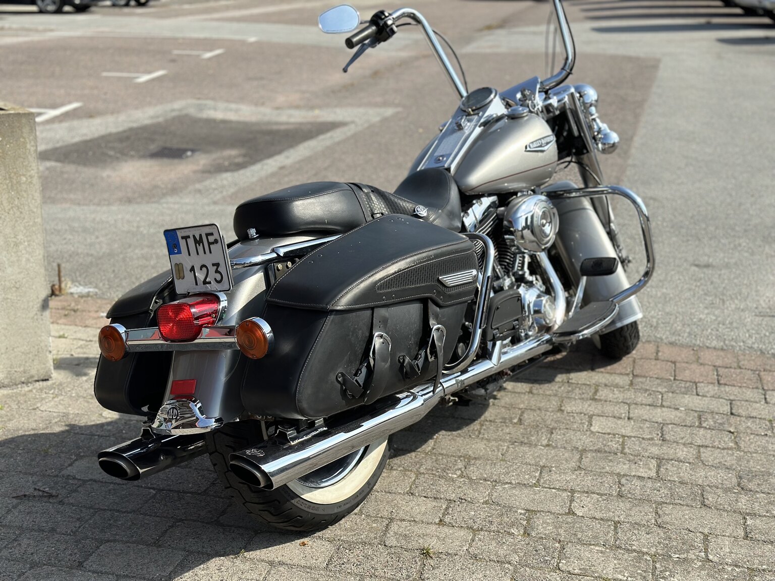 Exteriörbild på 2007 Harley-Davidson Road King Classic
