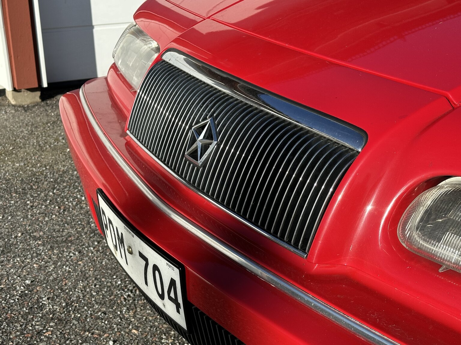 Exterior image of 1995 Chrysler LeBaron