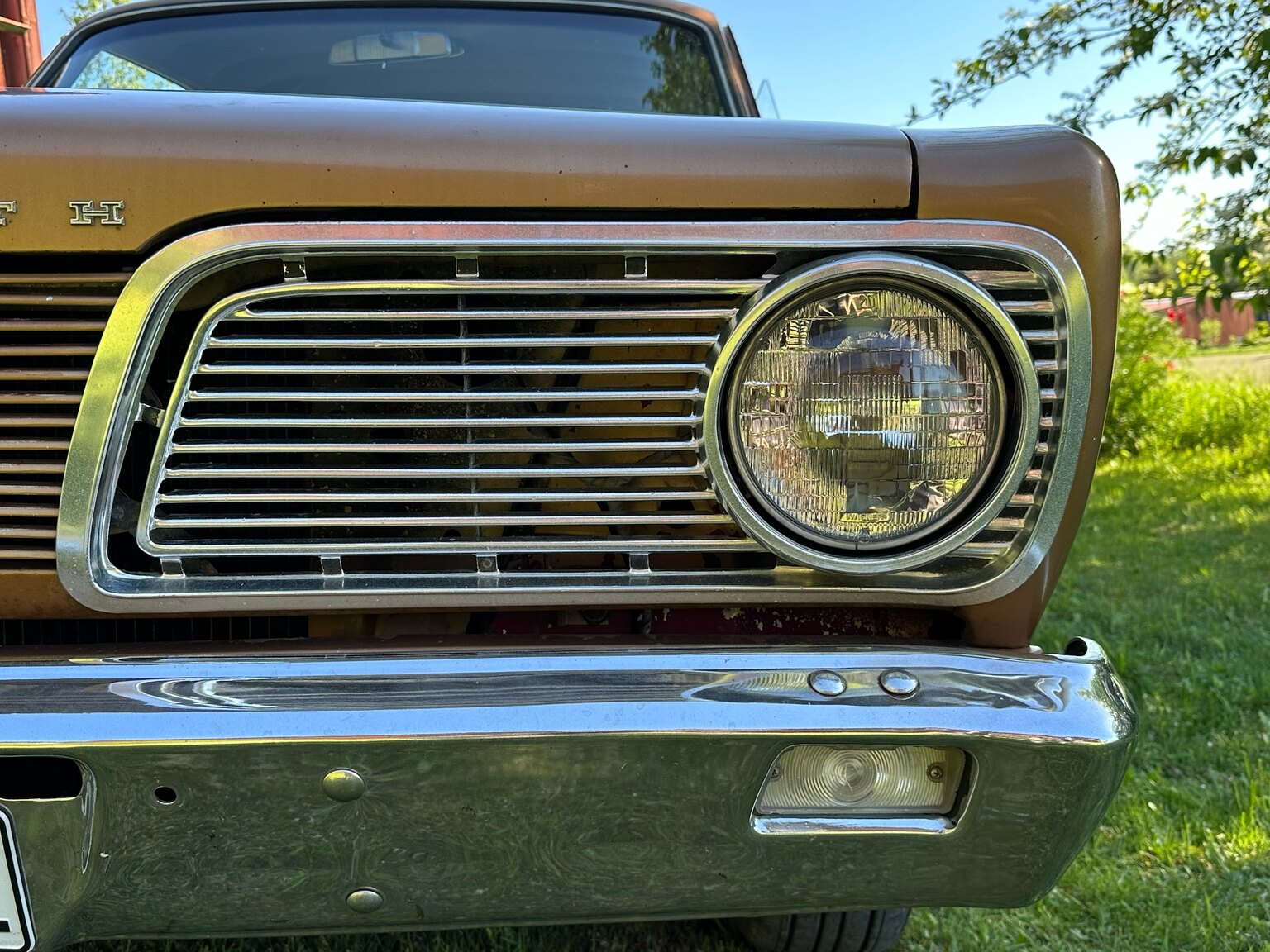 Aussenfoto 1966 Plymouth Valiant 100 2-door Sedan