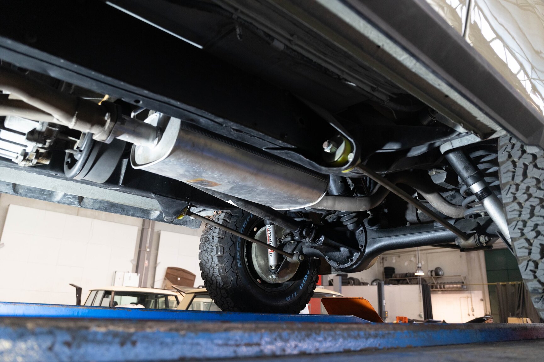 Image of 1991 Range Rover Restomod mechanics