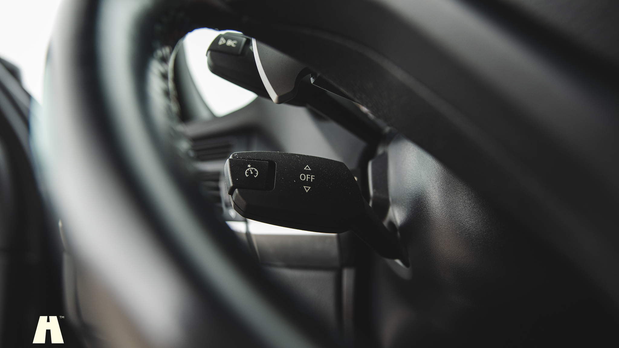 Innenraumfoto von 2010 BMW X6 M Ferrita 555HK (16)