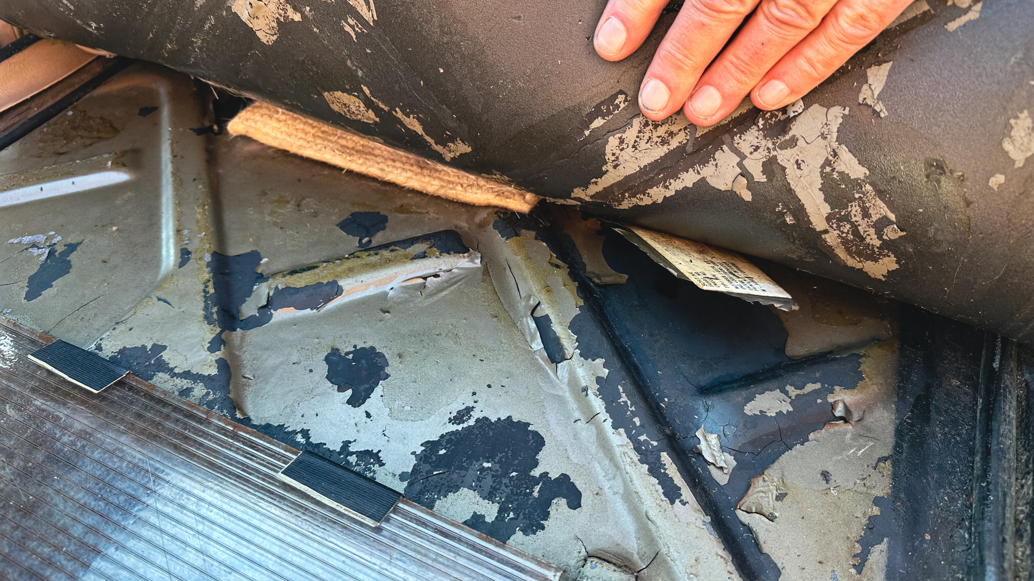 Interior image of 1983 Porsche 928 S (42)
