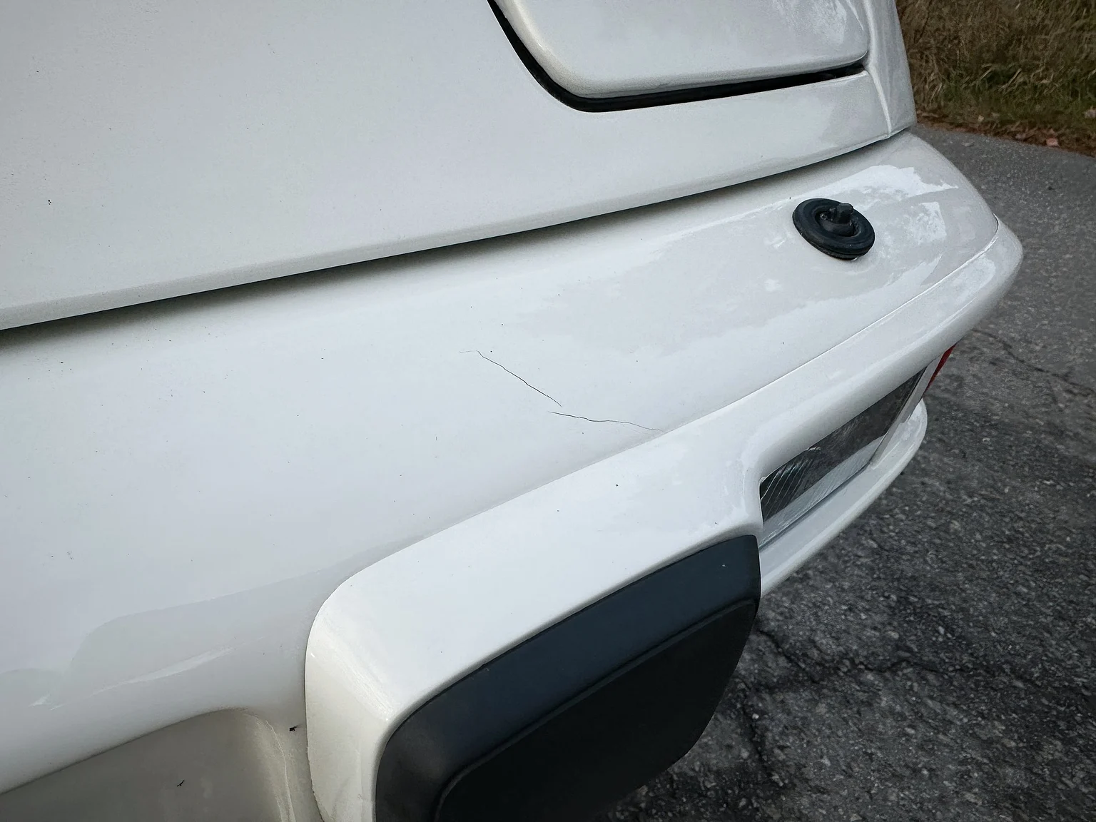 Exterior image of 1986 Porsche 944R (69)