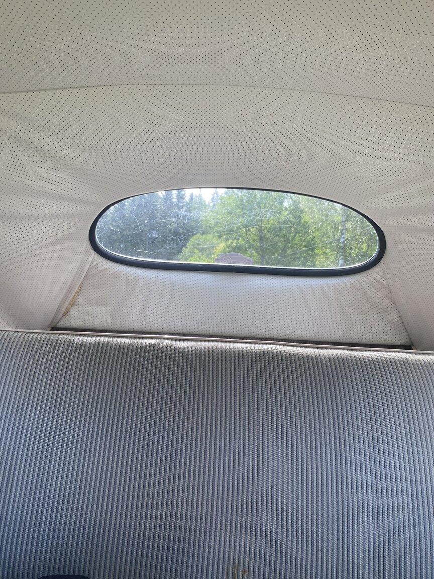 Interiörbild 1956 Volkswagen Beetle 