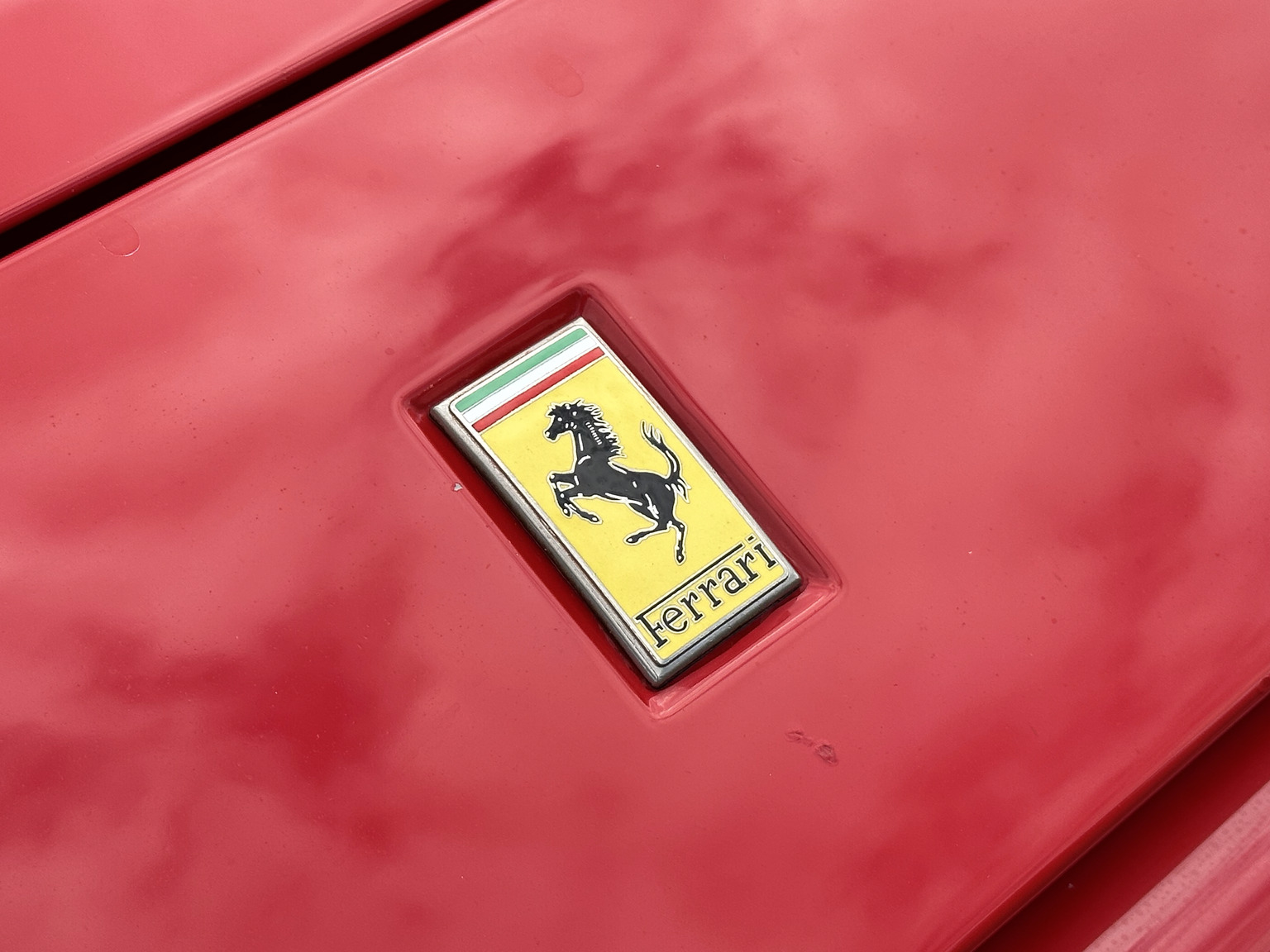 Exteriörbild på 1988 Ferrari 328 GTB
