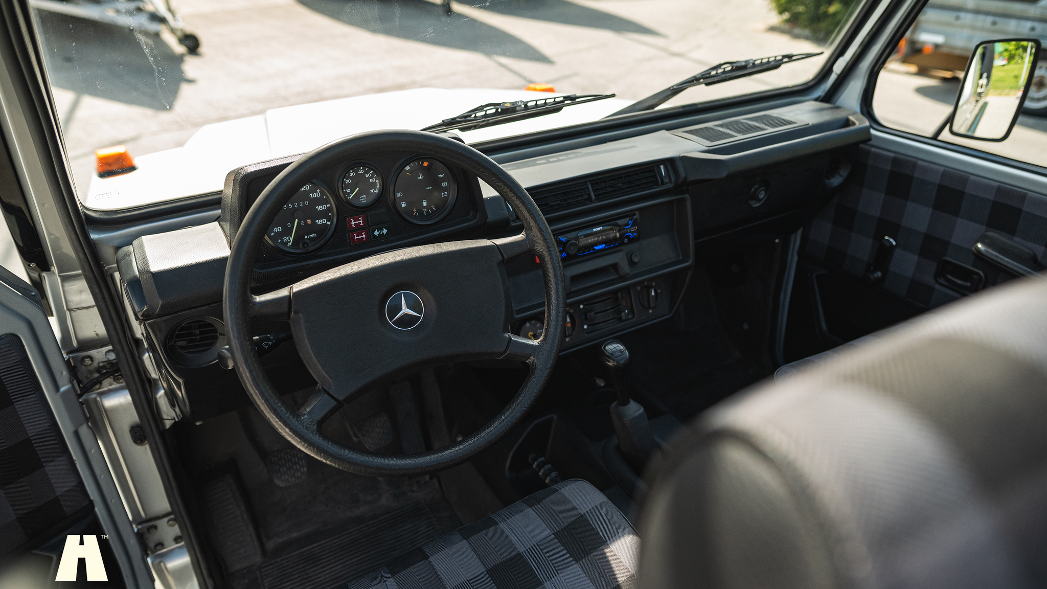 Interiörbild 1985 Mercedes 230GE Cabrio