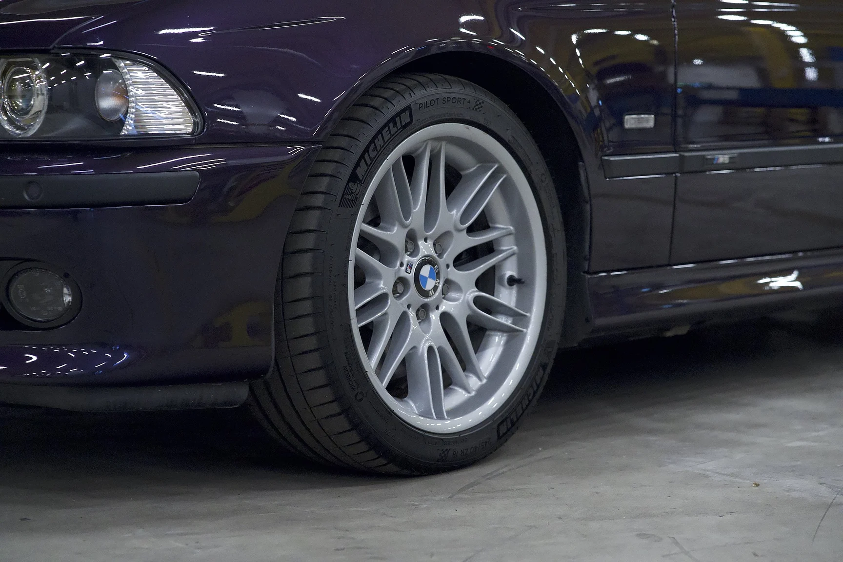 Exteriörbild på 2002 BMW M5 E39 (57)