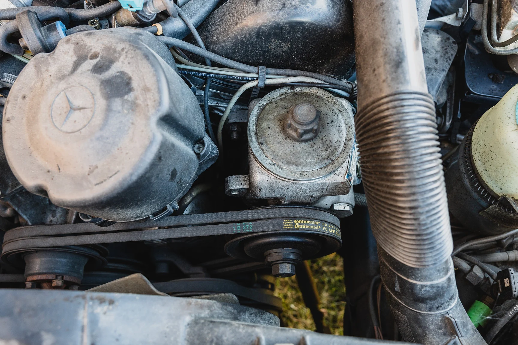 Image of 1986 Mercedes-Benz 560 SEC  mechanics (10)