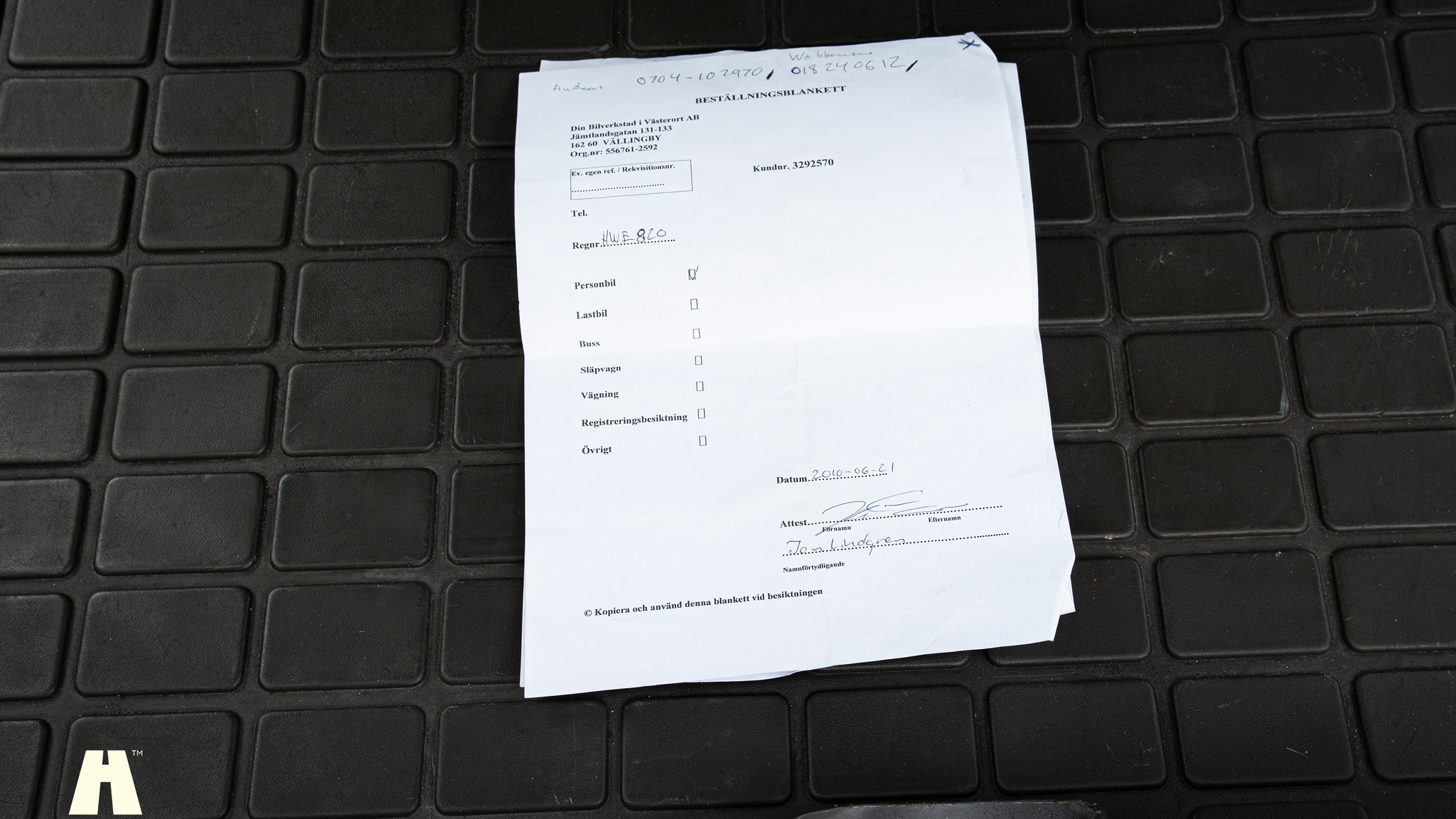 Documentation for 1997 Volvo 945 