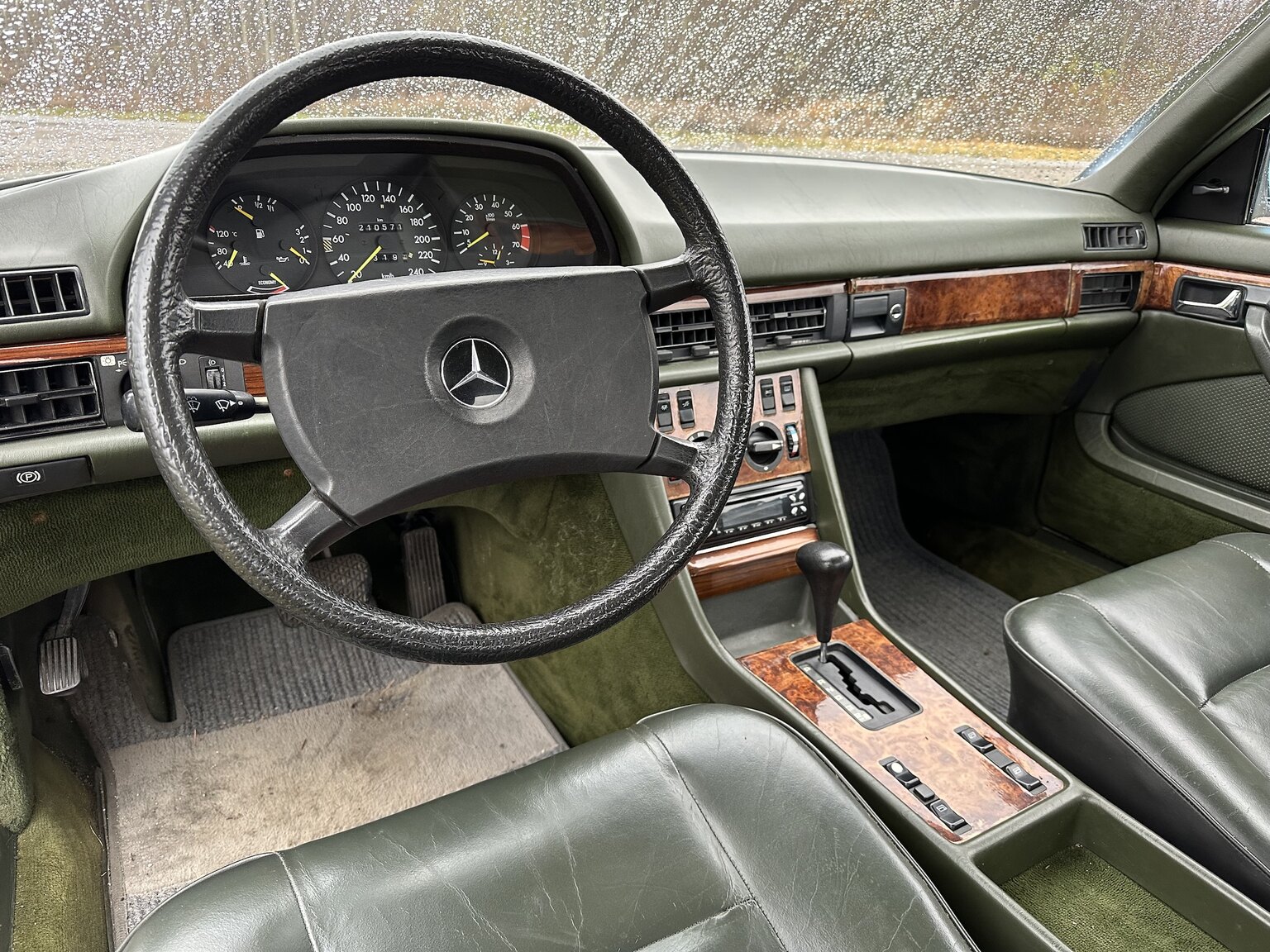 Interiörbild 1983 Mercedes-Benz 500 SEC
